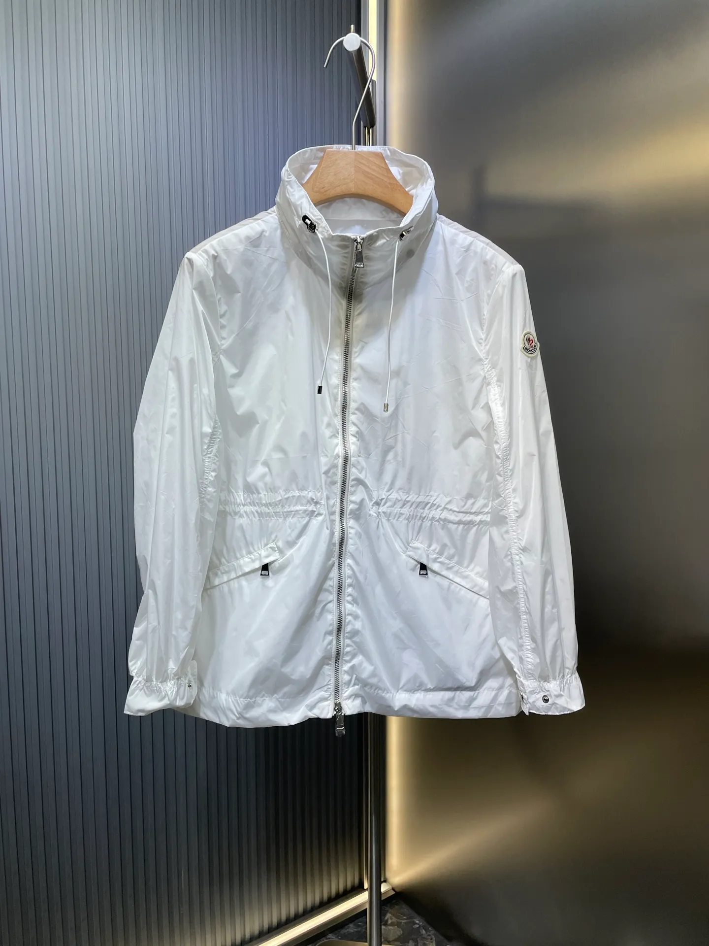 monc 24 Enet Breathable！ ， H 。 ！ logo 😍😍 Quality ！ Sizes：0 1 2